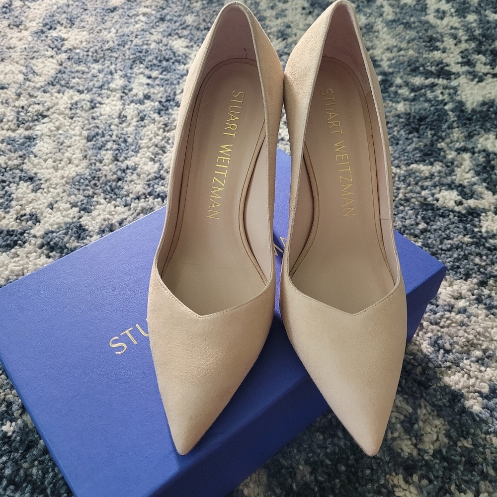 Brand New - Stuart Weitzman 95mm Adobe Suede Pumps (runs small, more like 8.5)